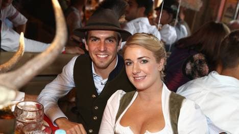 FBL-GER-BUNDESLIGA-BAYERN-MUNICH-OKTOBERFEST