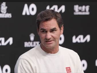 Im Zuge des bevorstehenden Australian Open Finale der Herren sprechen Federer und Hewitt über Carlos Alcaraz und dessen Chance der jüngste Karriere-Grand-Slam-Sieger aller Zeiten zu werden.