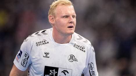 Kiel, 14. November 2021 - Handball, 1. Bundesliga 2021 22, THW Kiel - TSV Hannover-Burgdorf: Patrick Wiencek (THW Kiel, 17) *** Kiel, 14 November 2021 Handball, 1 Bundesliga 2021 22, THW Kiel TSV Hannover Burgdorf Patrick Wiencek THW Kiel, 17