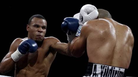 Chris Eubank Jr. (l.) setzte sich gegen Avni Yildirim durch