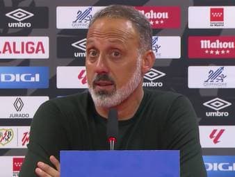 Pellegrino Matarazzo zeigt sich nach dem 3:3 gegen Rayo Vallecano enttäuscht über den späten Punktverlust. Trotz verpasstem Sieg lobt er die drei eigenen Tore und die Teamleistung seiner Mannschaft Real Sociedad.