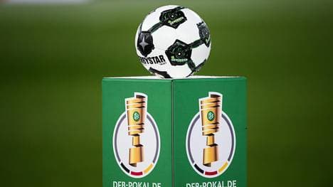 Beim Pokalfinale: Chip im Ball