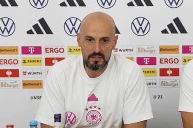 Woltemade? "Dachte, es passiert etwas Richtung Bayern"