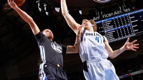 Stephen Curry gegen Dirk Nowitzki
