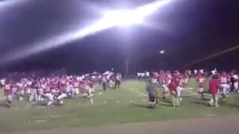 Massenschlägerei beim Junior College Football