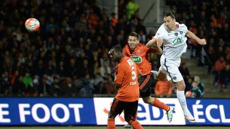 FBL-FRA-CUP-LORIENT-PARIS