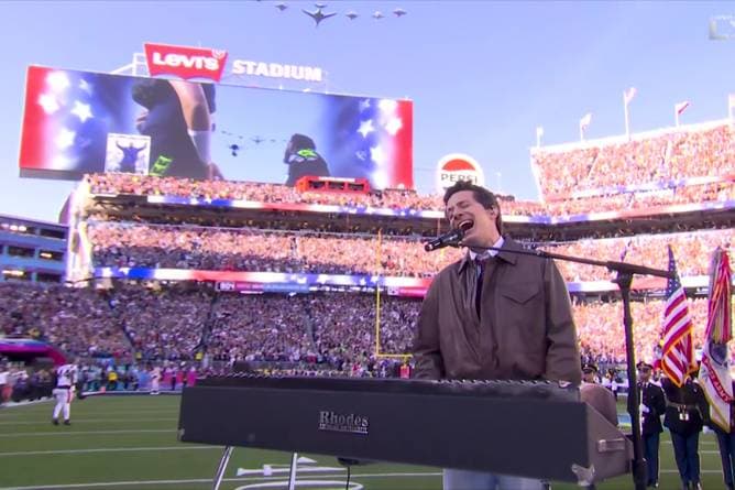 Nationalhymne sorgt für Gänsehaut-Moment vor Super Bowl