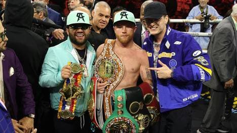 Alvarez triumphiert in Las Vegas