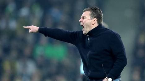Dieter Hecking wird auch in der kommenden Saison Mönchengladbach trainieren