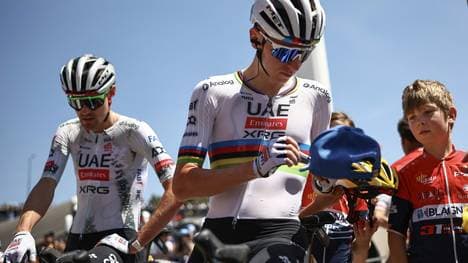 Schrecksekunde für Pogacar