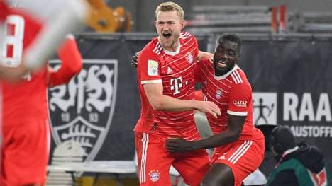 Matthijs de Ligt (l.) jubelt mit Dayot Upamecano