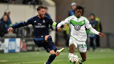 Wolfburgs Bruno Henrique macht Sergio Ramos von Real Madrid nass