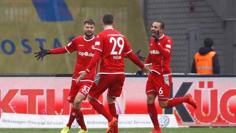 Lukas Spalvis (l.) traf doppelt für den 1. FC Kaiserslautern in Braunschweig