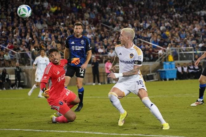 Reus mit Premiere und Tor