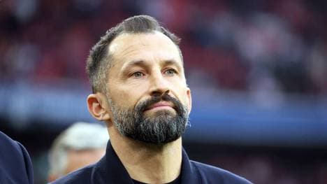 Hasan Salihamidzic bestätigt ein Telefonat mit Robert Lewandowski