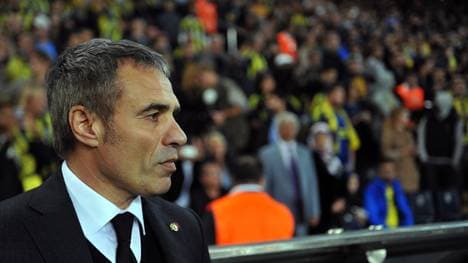 Ersun Yanal wurde mit Fenerbahce Istanbul 2014 Meister