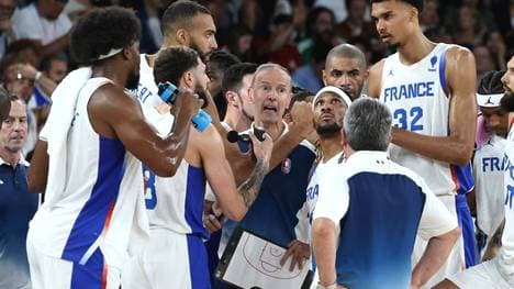 Vincent Collet (Mitte) tritt ab