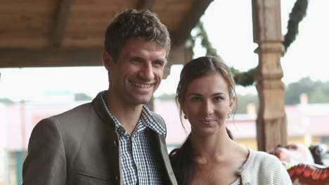 Thomas und Lisa Müller besitzen gemeinsam 50 Pferde