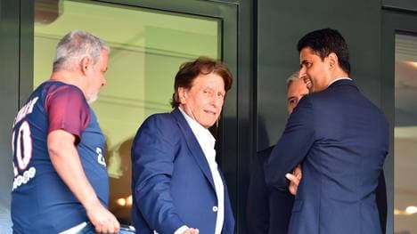 Verdienen Pini Zahavi (M.) und Co. bald weniger?