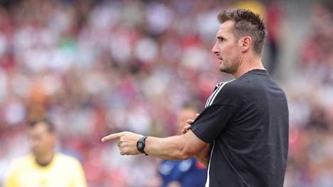 Miroslav Klose freut sich auf den Pflichtspiel-Auftakt