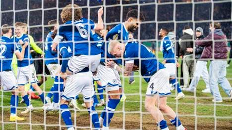 Bielefeld jubelt nach dem Schlusspfiff