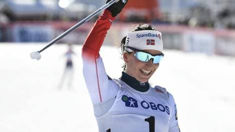 Marit Björgen läuft nach drei Jahren Pause auf Rang zwei