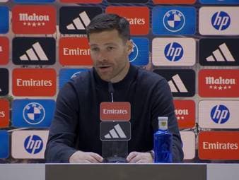 Kylian Mbappe schoss sein 59. Tor in diesem Kalenderjahr für Real Madrid und stellt damit einen CR7-Rekord ein. Sein Trainer Xabi Alonso lobt ihn in den höchsten Tönen. 