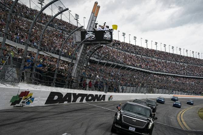Beim Daytona 500: Nächste Sportinszenierung von Trump