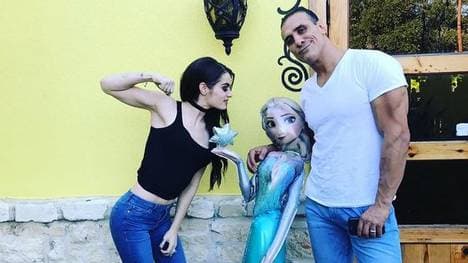 Paige und Alberto Del Rio melden sich nach dem Sex-Hack-Skandal zu Wort