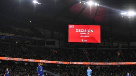 Der VAR kommt künftig auch in der Conference League zum Einsatz