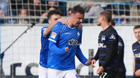 Darmstadt feiert den Ausgleich durch Philipp Förster