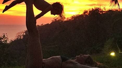 Mutter-Tochter-Sport in wunderschöner Umgebung.