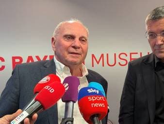 Uli Hoeneß und Herbert Hainer gehen auf Lennart Karl und dessen Leistung und auch auf eine eventuelle Nominierung im DFB-Kader ein. 