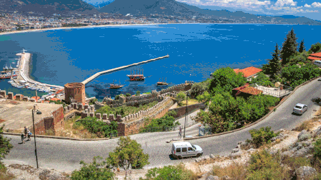 Bei der Fahrt mit dem Auto in und durch die Türkei gibt es einiges zu beachten