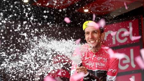 Simon Yates fährt für das Team Mitchelton-Scott