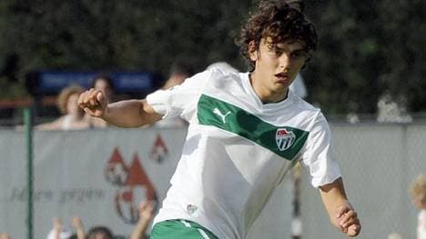 Enes Ünal hat bei Bursaspor noch einen Vertrag bis 2016