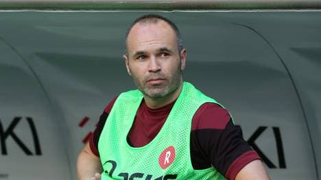 Vissel Kobe v Shonan Bellmare - J.League J1