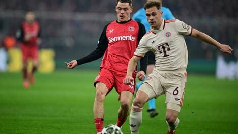 Joshua Kimmich im Duell mit Florian Wirtz