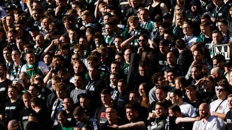 Enttäuschte Borussia-Anhänger nach dem Derby gegen Köln