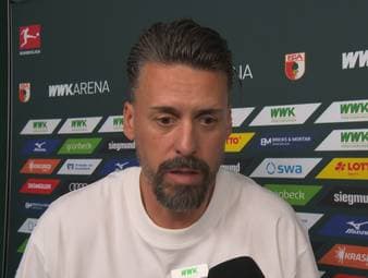 Sind es Aussagen wie diese, die zum vorzeitigen Aus von Sandro Wagner beigetragen haben? Nach der 2:3-Niederlage gegen Bayern lieferte sich der damalige Augsburg-Trainer einen Schlagabtausch mit einem SPORT1-Chefreporter.