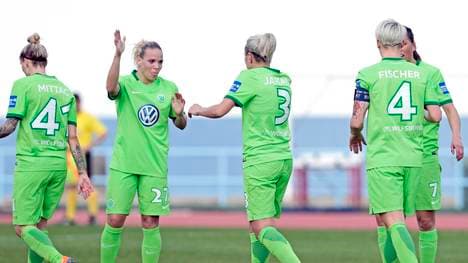 VfL Wolfsburg Women's v SC Huelva Women's - Friendly Match