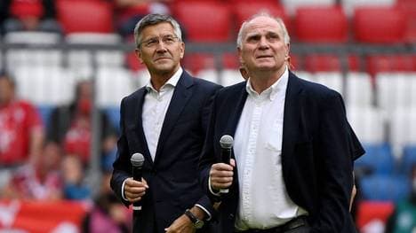 Herbert Hainer (l.) und Uli Hoeneß (r.) erinnerten an Uli Hoeneß