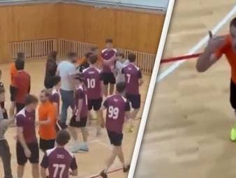 Schwere Vorwürfe gegenüber Denis Vavro. Der Spieler des VfL Wolfsburg soll bei einem Hallenturnier tätlich gegenüber einem 17-Jährigen geworden sein. Das aufgetauchte Material dürfte den 29-Jährigen belasten. Sein Verein prüft den Vorfall bereits.