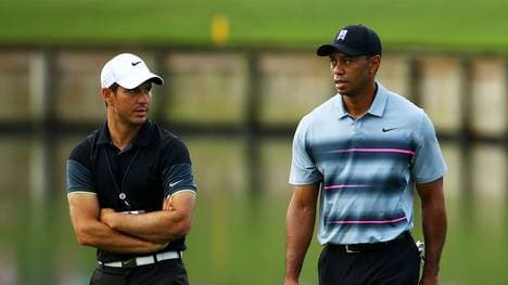 Tiger Woods engagierte Chris Como (l.) im November 2014
