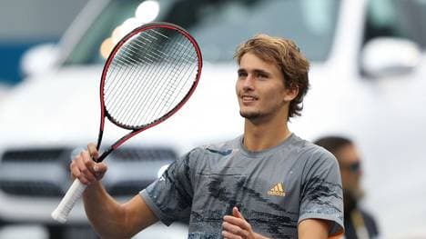 Alexander Zverev zieht souverän ins Viertelfinale von Shanghai ein und trifft nun auf Roger Federer