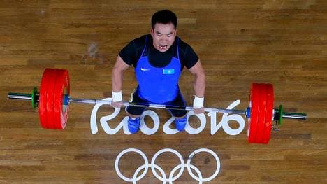 Weightlifting - Olympics: Day 3