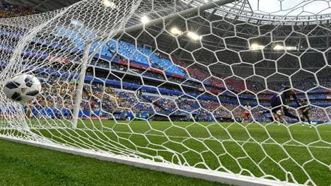 FBL-WC-2018-MATCH22-DEN-AUS