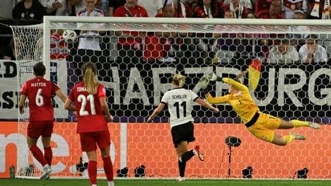 Brands Schuss schlägt im polnischen Tor ein