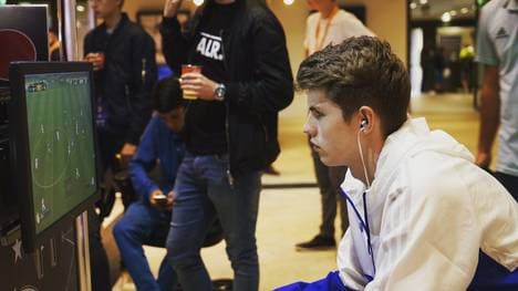 eSports-Profi Tim Latka von Schalke 04