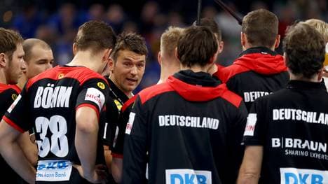 Christian Prokop und das DHB-Team stimmen sich bei der WM mit einem neuen Schlachtruf ein